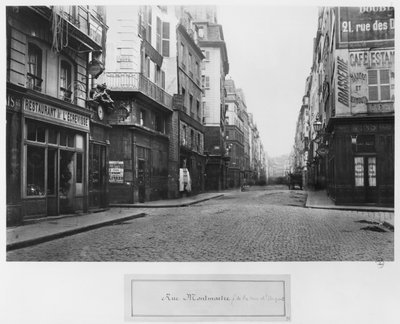 Paris, Rue Montmartre, seen from Rue d